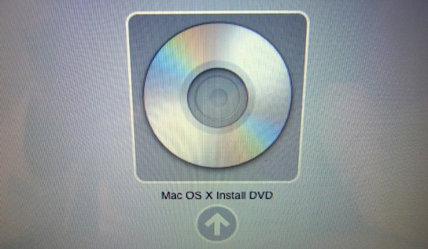 MacBook Pro 15" の HDD を換装、BootCamp も移行した起動画面(インストールCD)