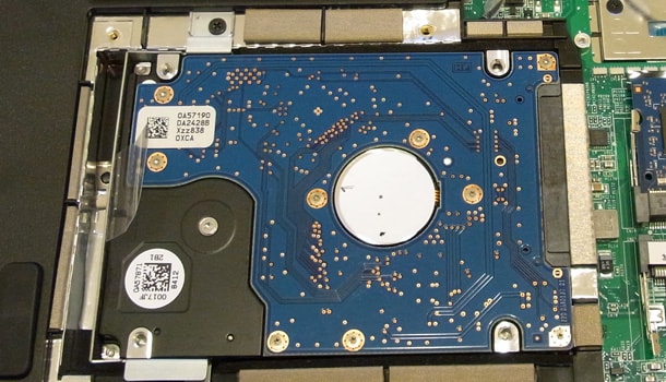 ThinkPad Edge 13" のHDD換装とメモリ増設をしましたHDD増設(10) HDDの取り付け(4) | ThinkPad Edge 13