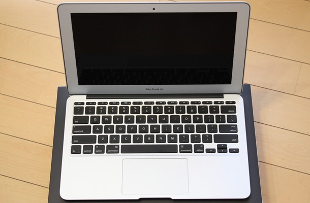 新型 MacBook Air 11" (Early 2011) が届いた《開封まで》MacBook Air 開封の儀(8)