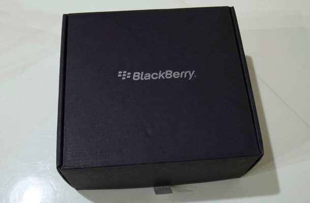 BlackBerry Curve 9360 ホワイトを購入《開封まで》BlackBerry Curve 9360 ホワイト 開封の儀(4)