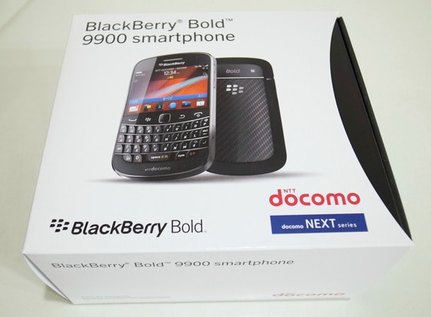 docomo版 BlackBerry Bold 9900 を購入《開封～気づき》docomo版 BlackBerry Bold 9900 レビュー｜外箱 (1)