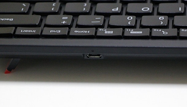 ThinkPad Bluetooth ワイヤレスキーボード (トラックポイント付き) を購入しましたThinkPad Bluetooth ワイヤレスキーボード (トラックポイント付き) を購入 (10)
