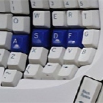 Kinesis Advantage USB Contoured Keyboard はクセになるキーボード -image