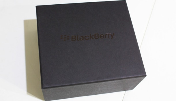 BlackBerry Bold 9900 開封の儀(1)