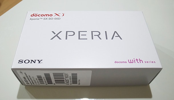 Xperia SX (SO-05D) ホワイト 外観レビュー(1)