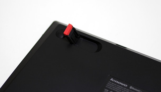 ThinkPad Bluetooth ワイヤレスキーボード (トラックポイント付き) を購入 (8)