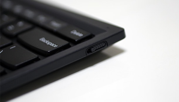 ThinkPad Bluetooth ワイヤレスキーボード (トラックポイント付き) を購入 (11)