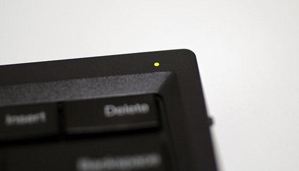 ThinkPad Bluetooth ワイヤレスキーボード (トラックポイント付き) を購入 (12)