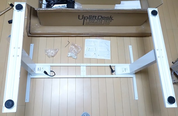 電動昇降式スタンディングデスク UpLift Desk 900 を買った(14)