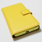 Xperia Z5 Compact に手帳型のレザーケースをつけてみた -image